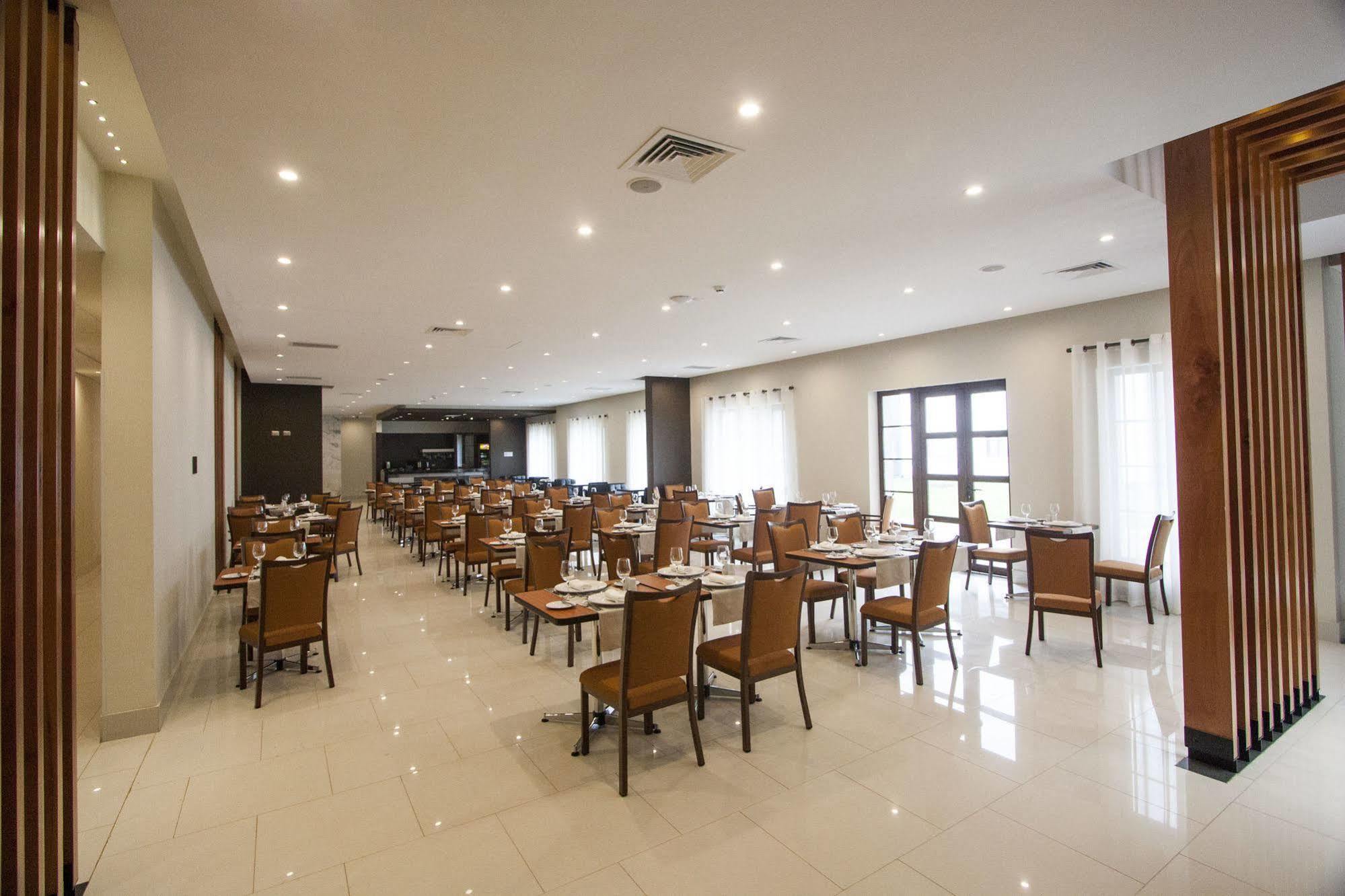 Diego De Almagro Hotel 4*