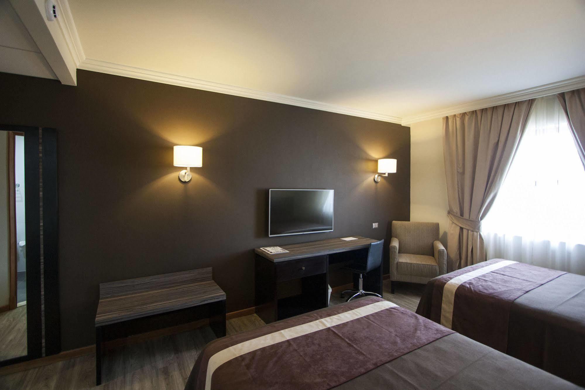 Hotel Diego De Almagro 4*
